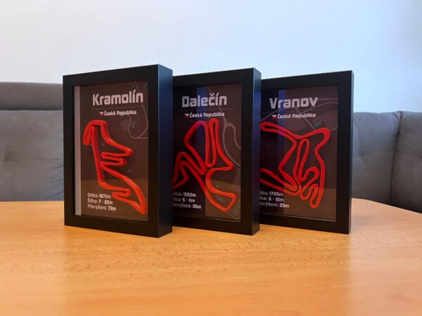 Set devíti MČR motokrosových tratí